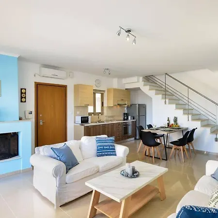 Pandora Maisonette With Beautiful Gardens And Pool Apartment Maleme (Crete)
