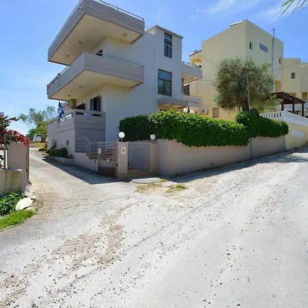 Pandora Maisonette With Beautiful Gardens And Pool